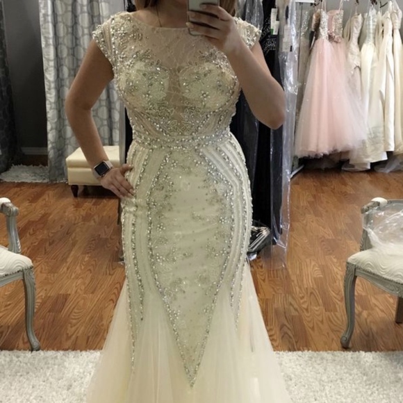 Jovani Dresses & Skirts - New with tags Jovani style #36879 in champagne